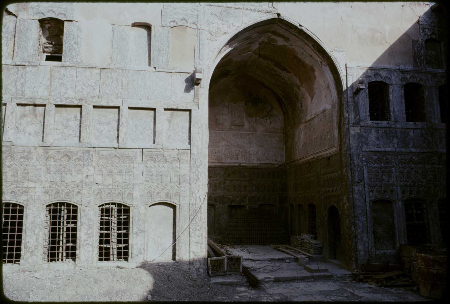 Bayt al-Tutunji - Courtyard, view of east facade and iwan.