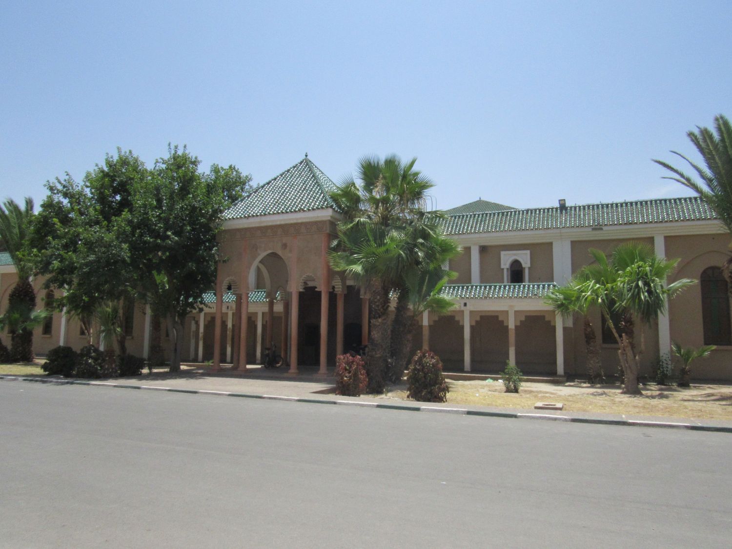 Exterior view of the mosque from across the road