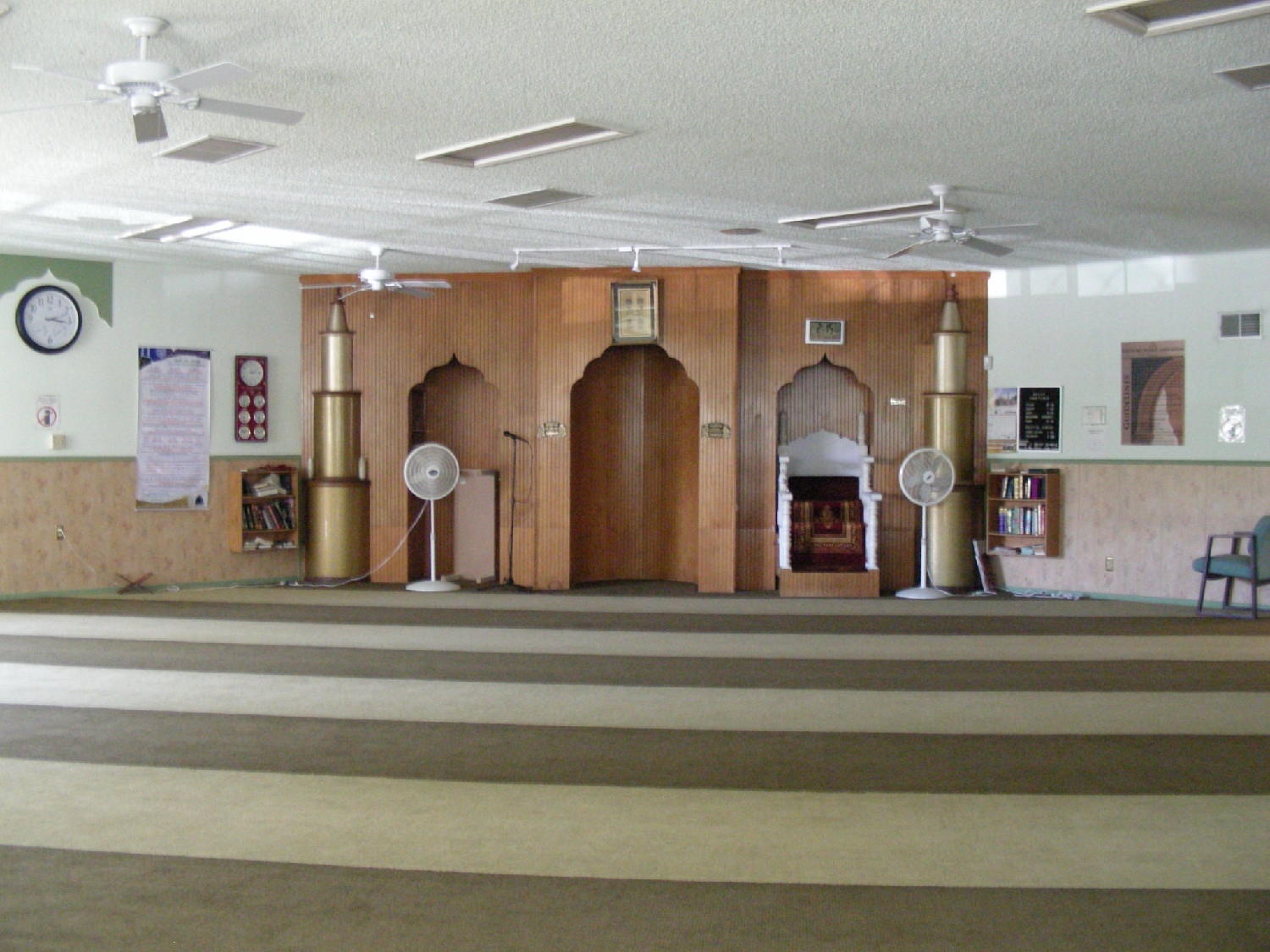 Prayer hall, view to qibla wall