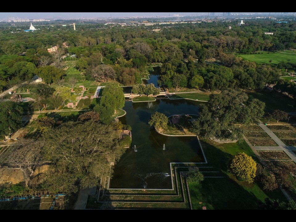 <p>Drone view over the main pond and the gardens</p>
