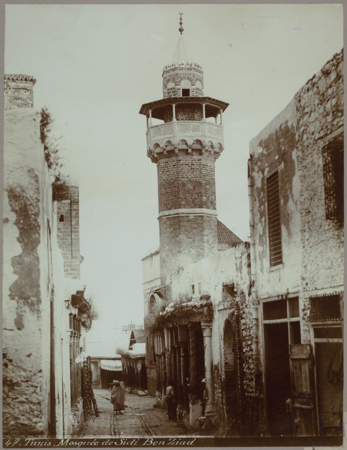 View of the octagonal minaret