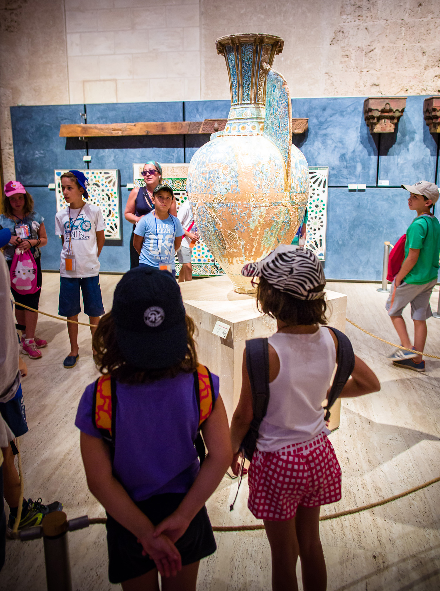 Children visiting the Museum of the Alhambra 