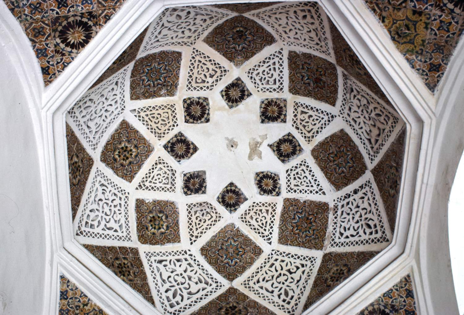 Upward view of the octagonal dome