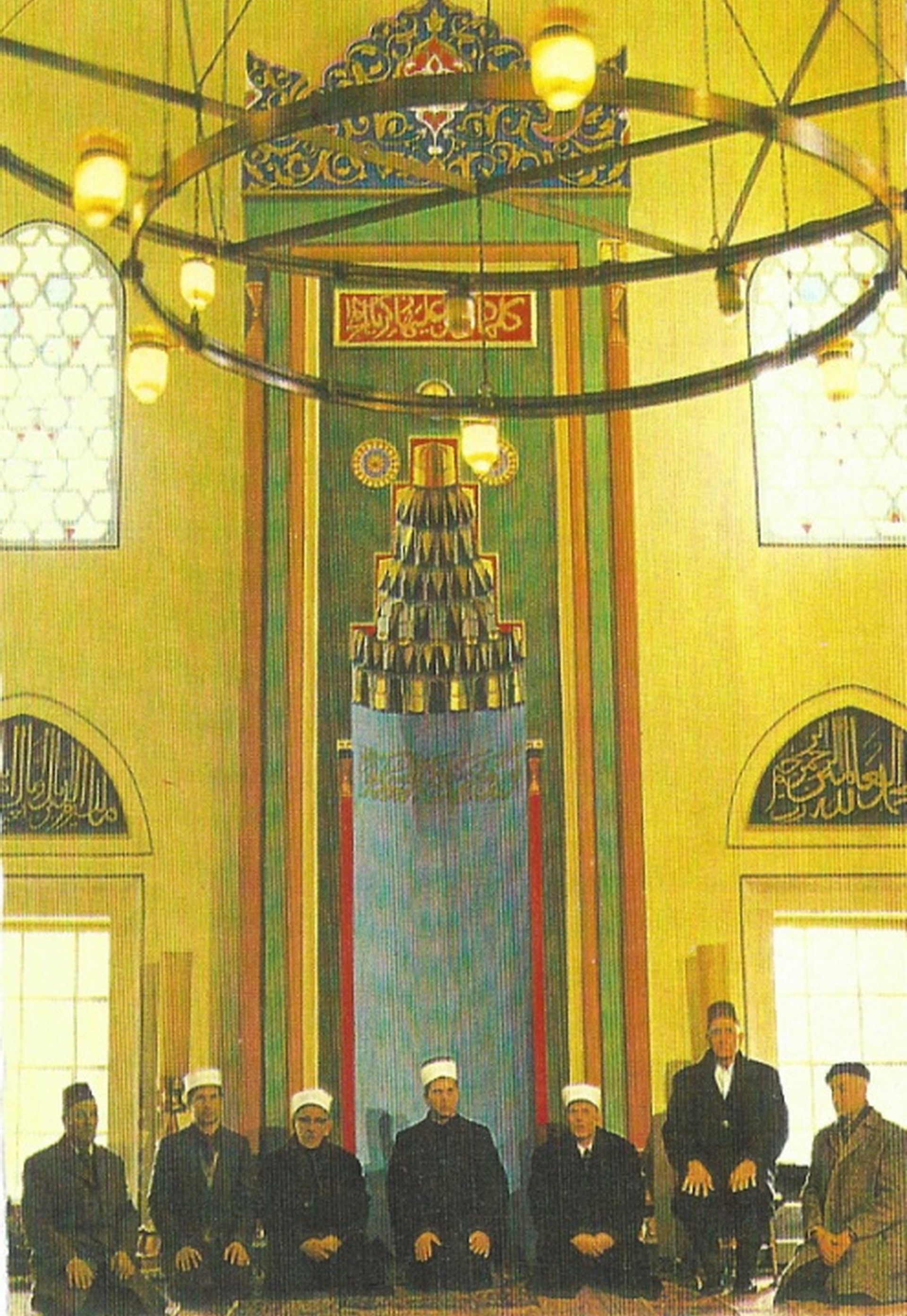 <p>Appearance of the mihrab with members of the Banja Luka Majlis&nbsp;</p>
