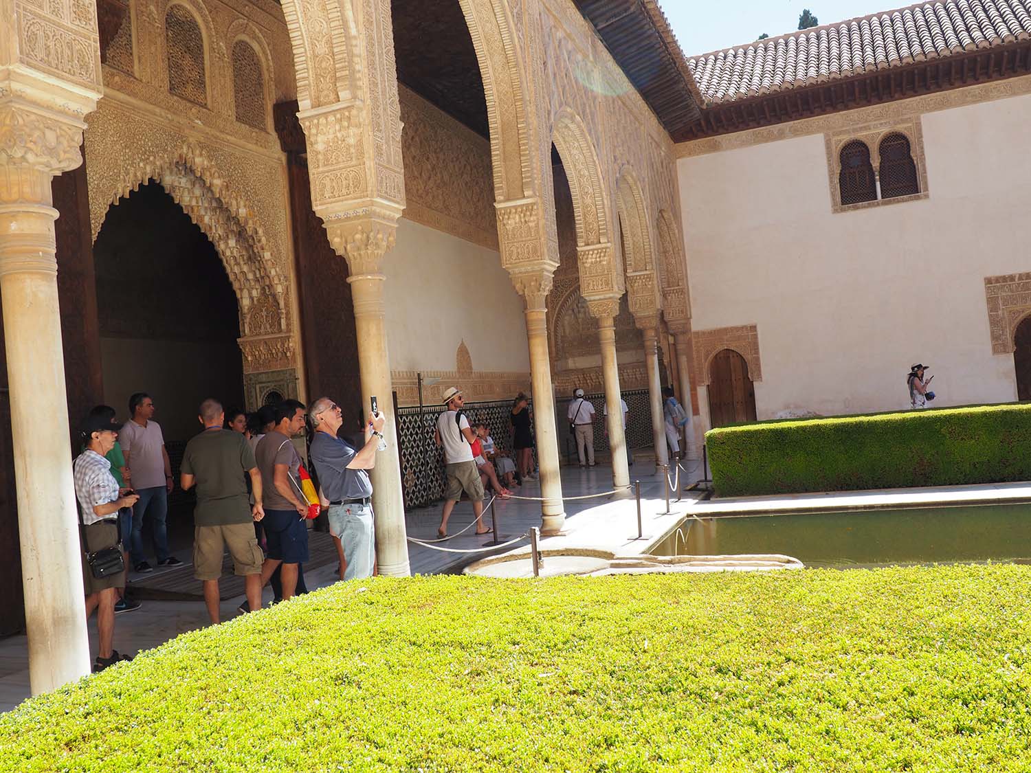 Palacio de Comares southern pavilion portico, Patio de los Arrayanes