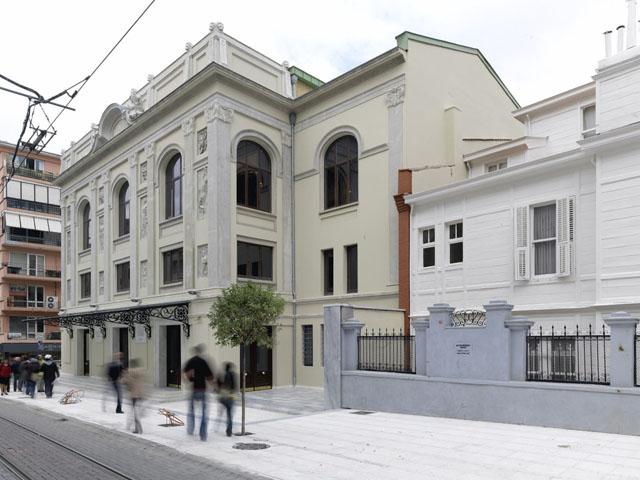 Bahariye Street elevation of the Opera house