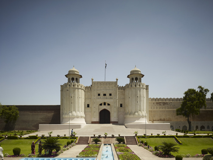 Lahore Fort Complex, Alamgiri Gate central approach from Hazuri Bagh