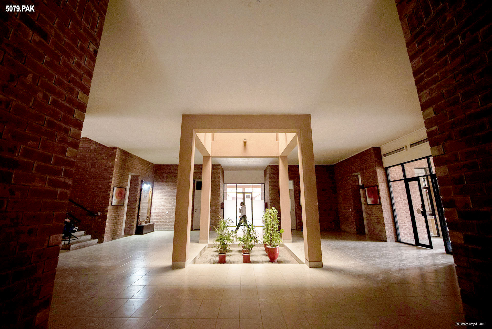<p>Located in a historic city in an agricultural region of the Punjab, this school for 800 boys and girls was built by a private philanthropist with roots in the city.</p>