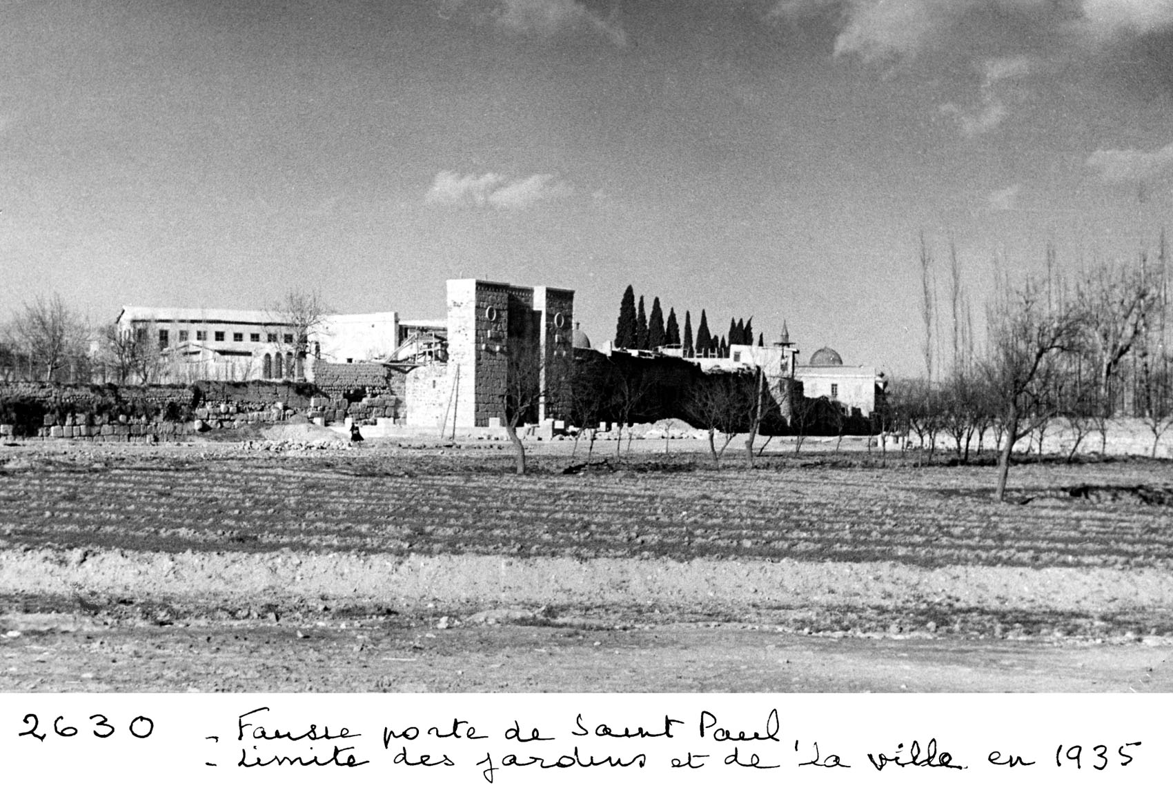 Church of Saint Paul - Distant view of the "False Gate of Saint Paul"; Boundaries of the city gardens in 1935
