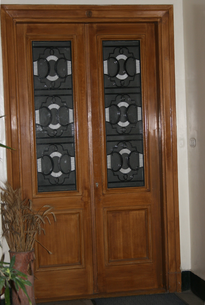 Interior, door with geometrical decoration