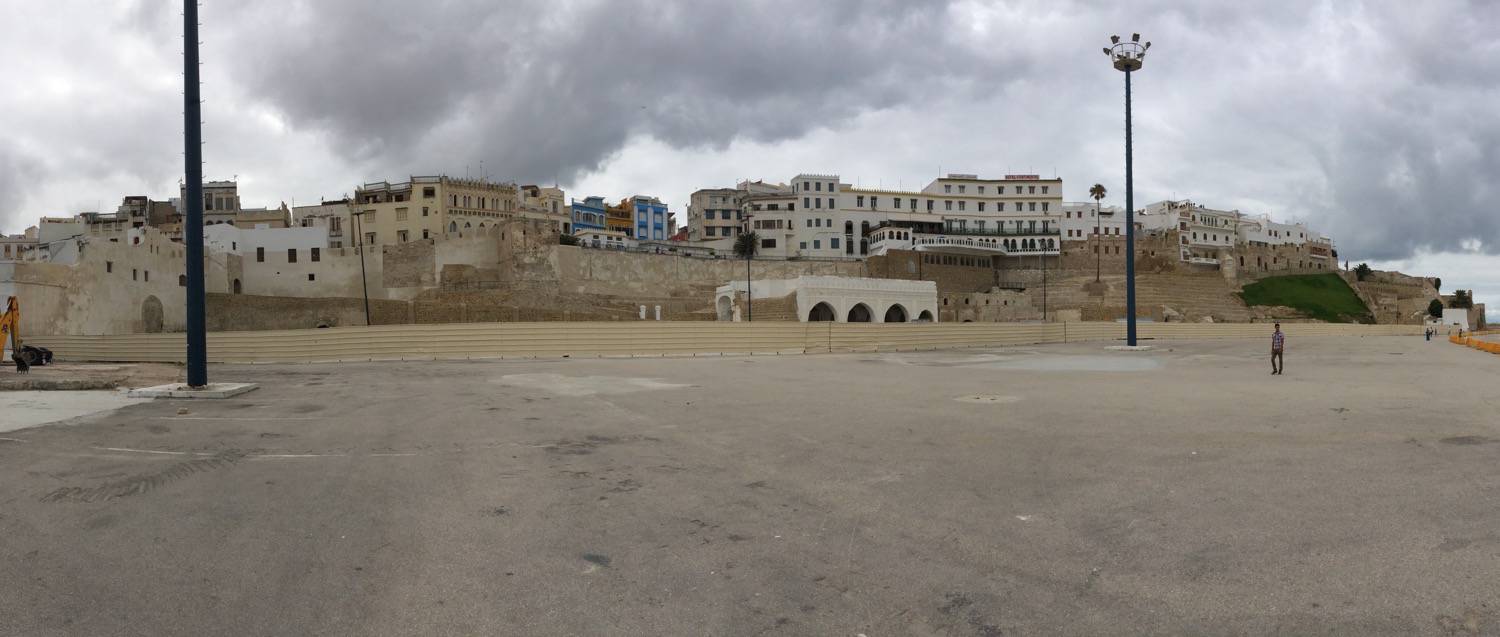Panorama view of the Customs House from the port