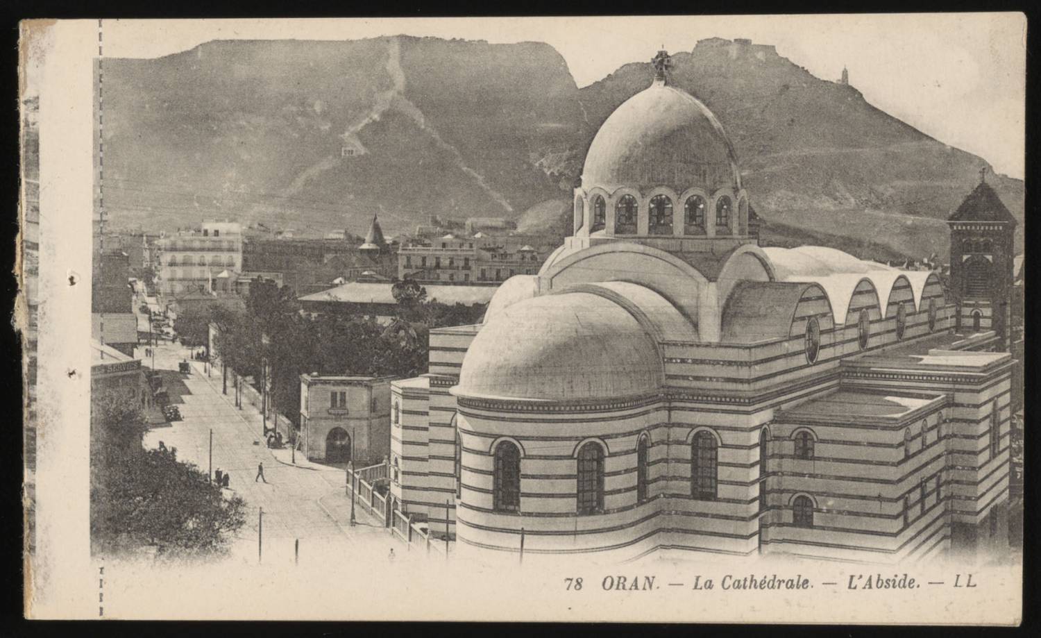 View of the apse of the Cathedral in Oran <br>