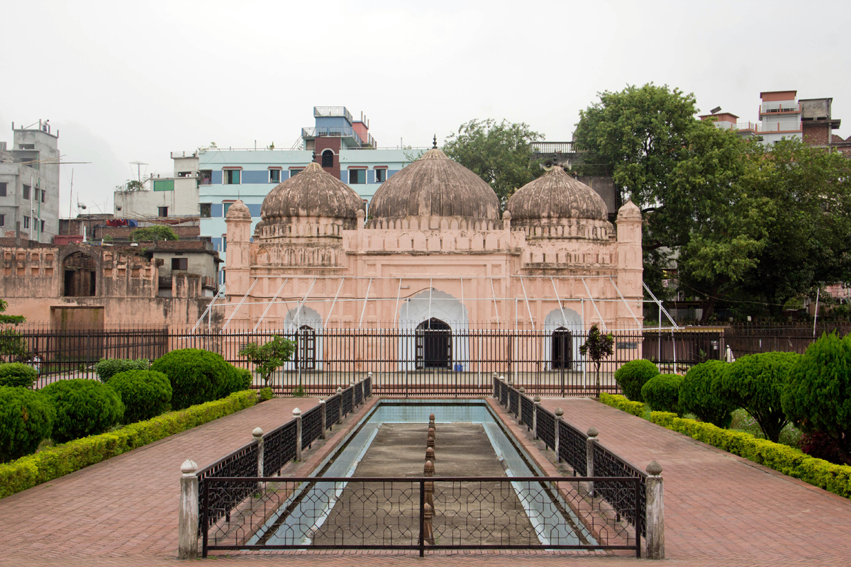 Lalbagh Fort Mosque