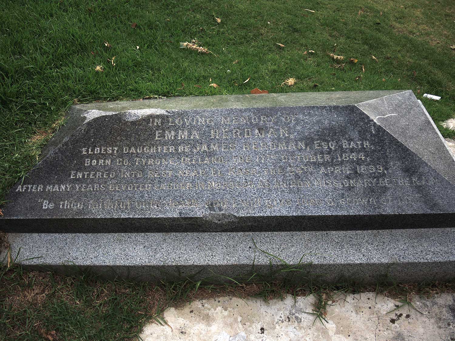 Detail view of the gravestone of Emma Herdmann, d. 1899