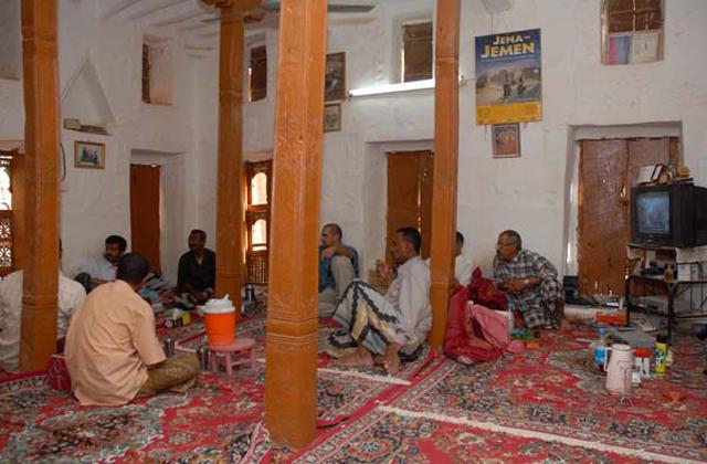 Consultation with members of Shibam Cultural Club