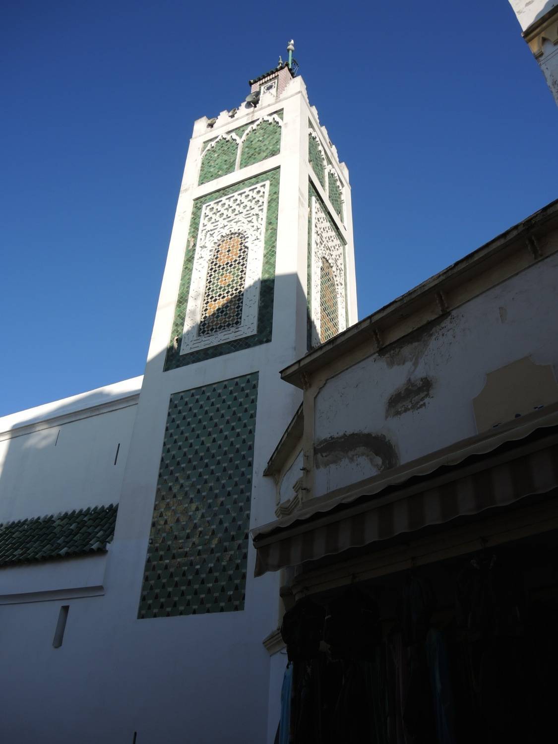 Exterior view of the minaret from street level