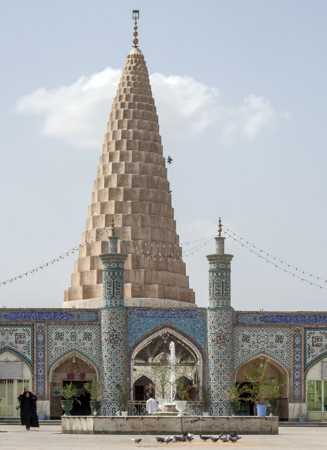 View of tomb chamber with muqarnas dome from courtyard.&nbsp;