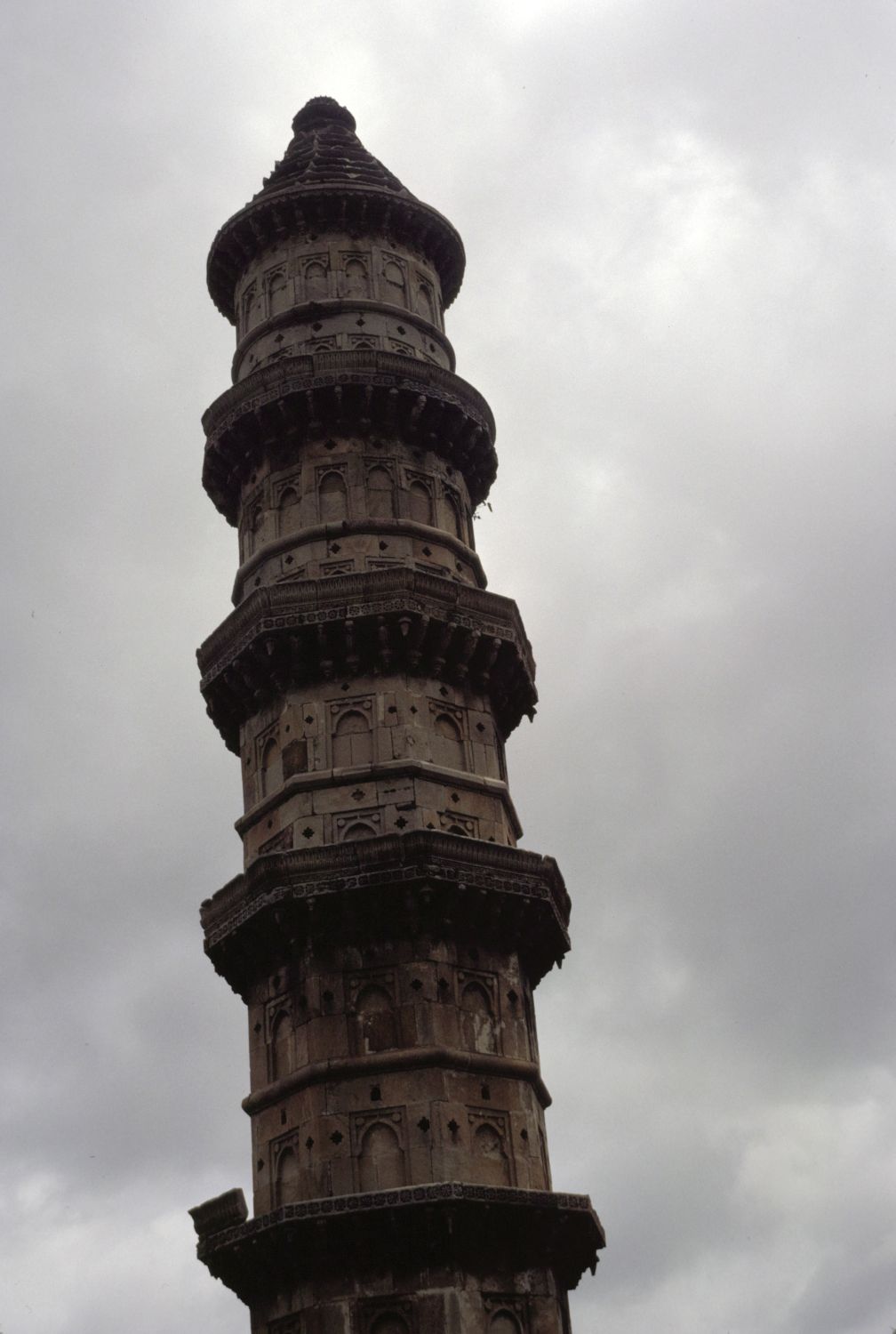 Close view of upper portion of minaret.