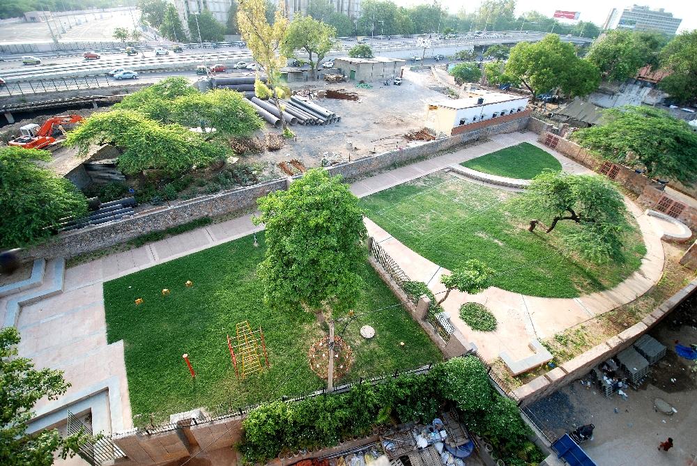 Bird's-eye view of Nizamuddin Basti's parks