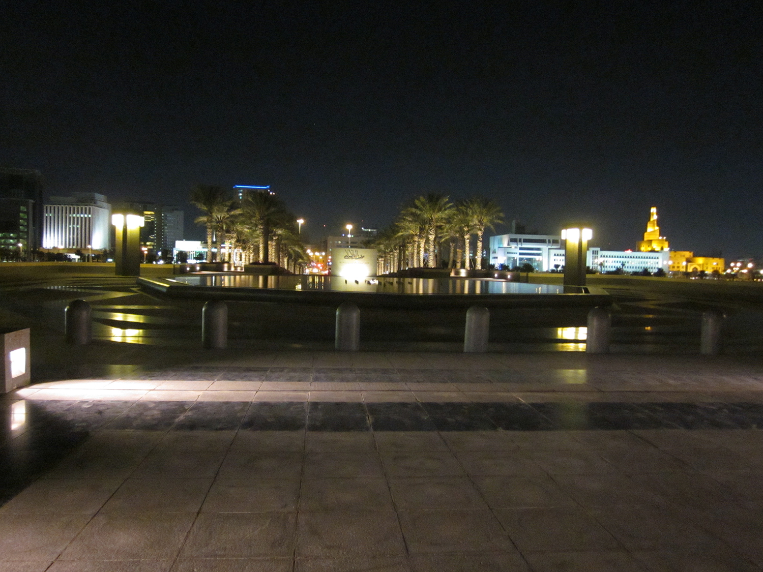<p>View of Doha from MIA entrance</p>