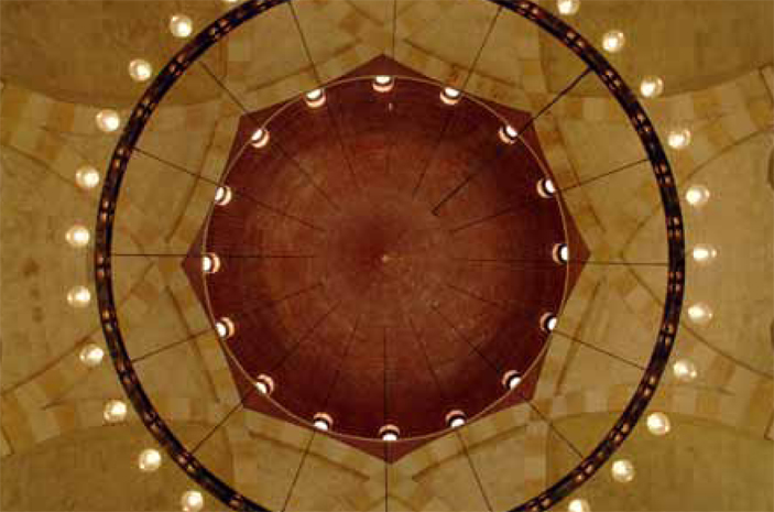 Chandelier of the main dome