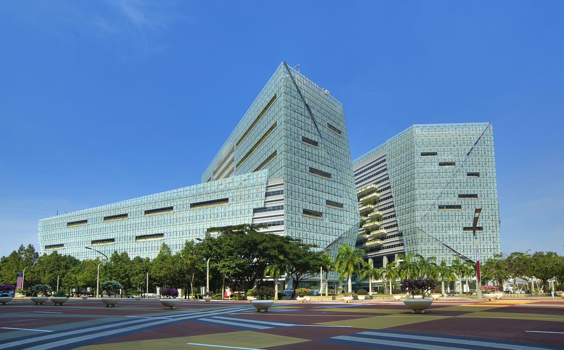 <p>The retail-and-office complex is located in Putrajaya, the new city that is Malaysia’s federal administrative centre.</p>