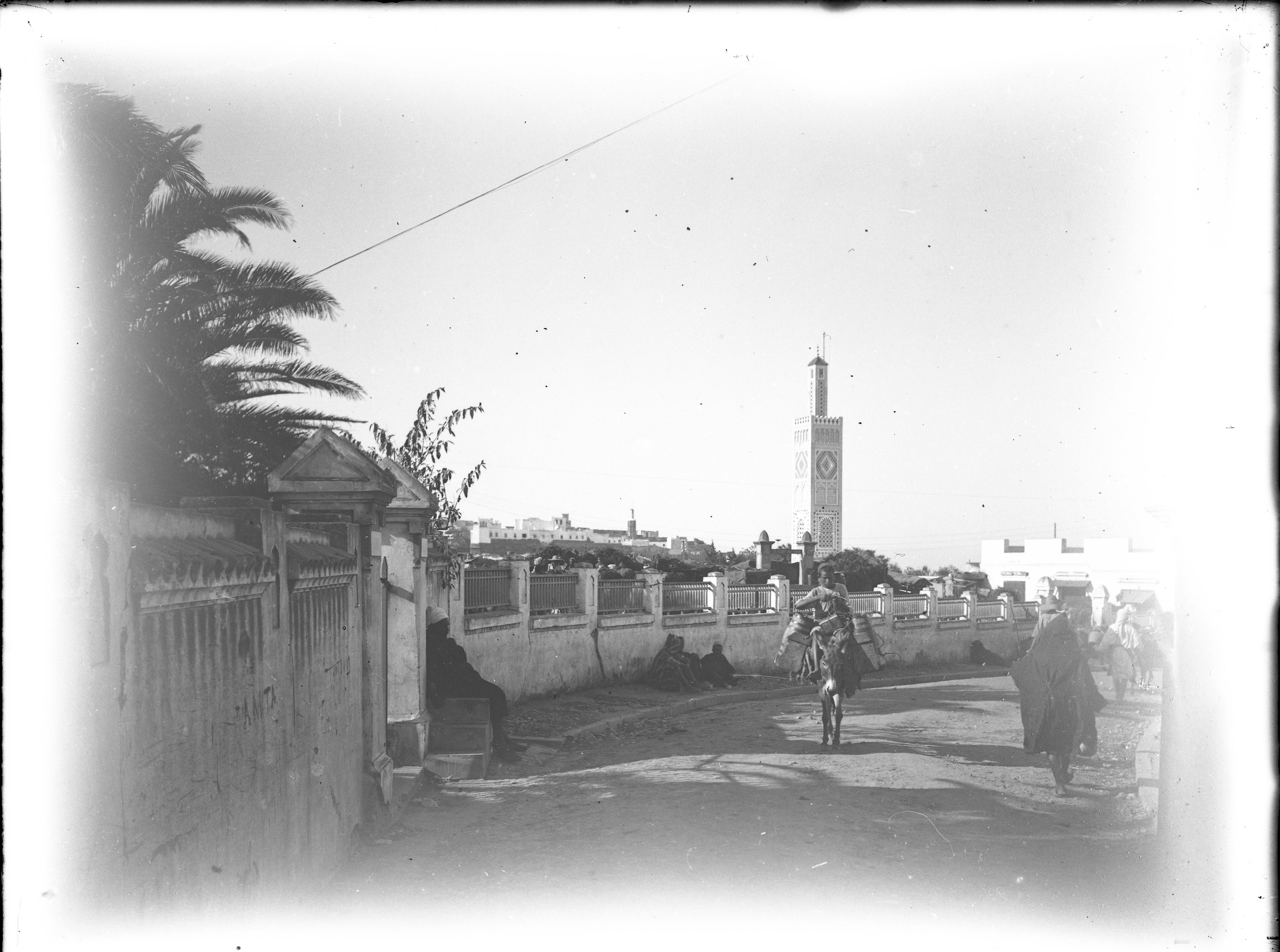 <p>Rue d'anglais next to anglican church, Siddi Mohammed Minaret in background.</p>