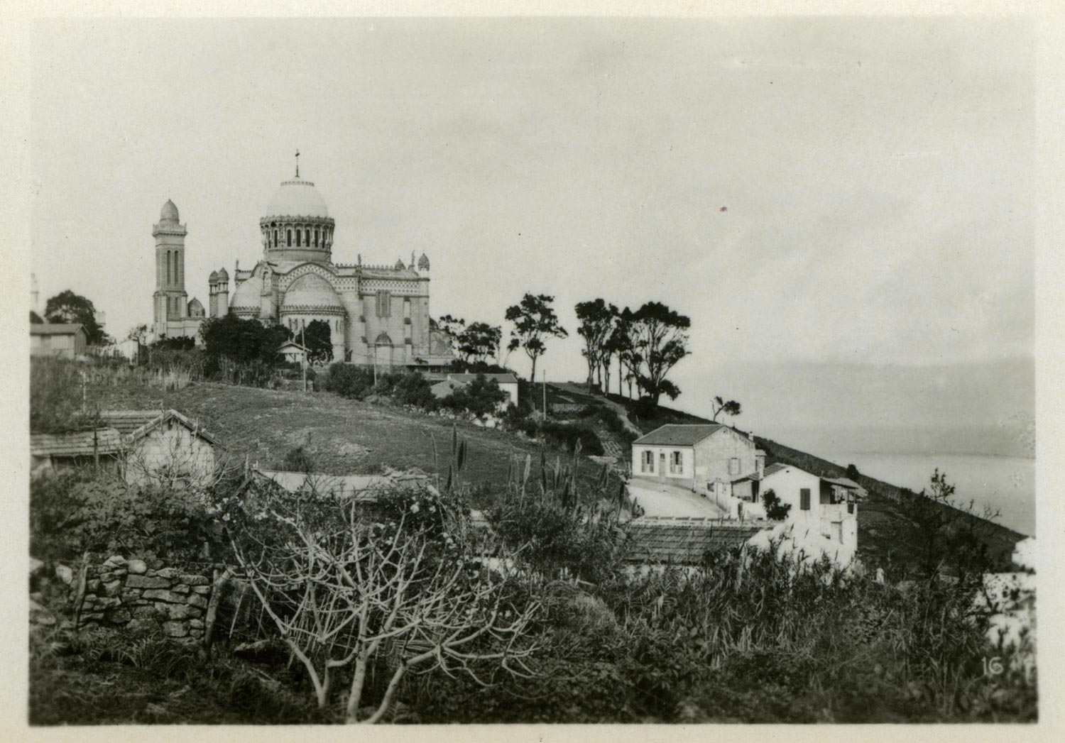 Basilique de Notre Dame d'Afrique - Genral view toward the cathedral on the hill