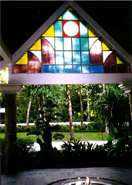 Used of local stained glass for main entrance porch