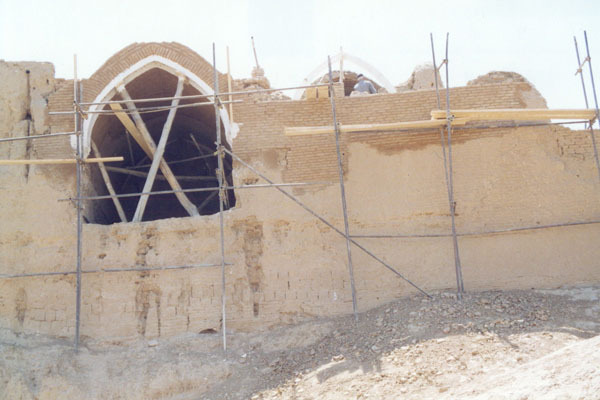 Restoration of upper parts of Narin citadel