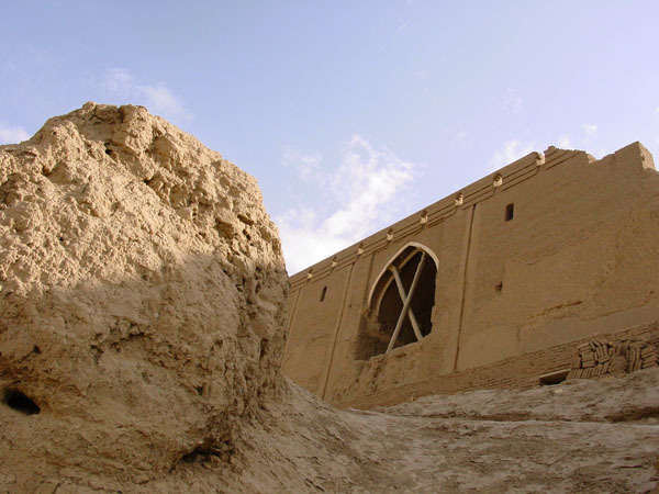 Upper parts of Narin citadel after restoration