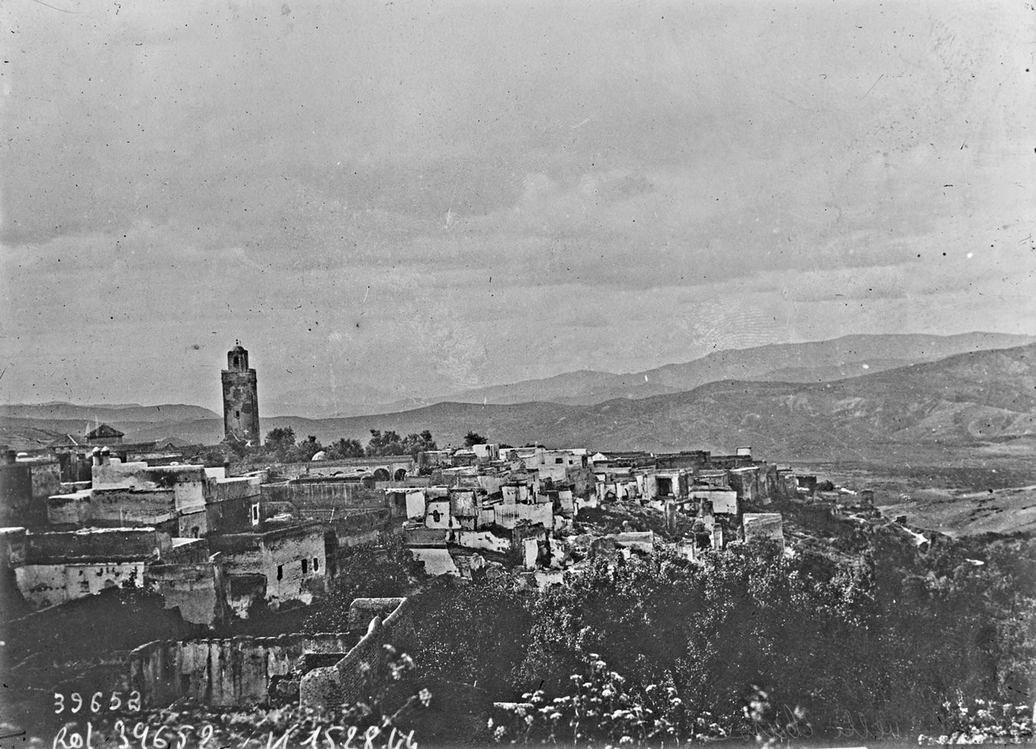 Aerial view of the town with the minaret of the Great Mosque