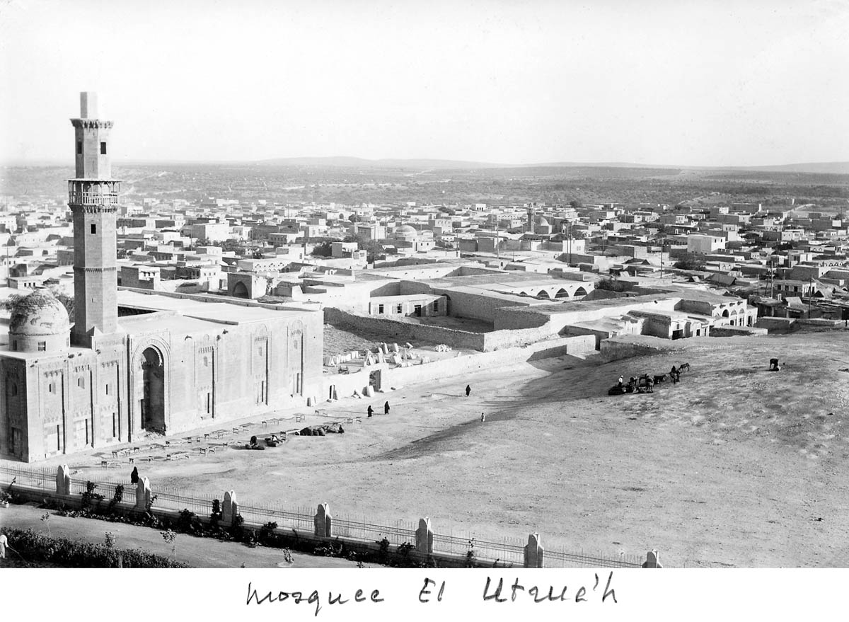 View of the square and Jami' al-Utrush
