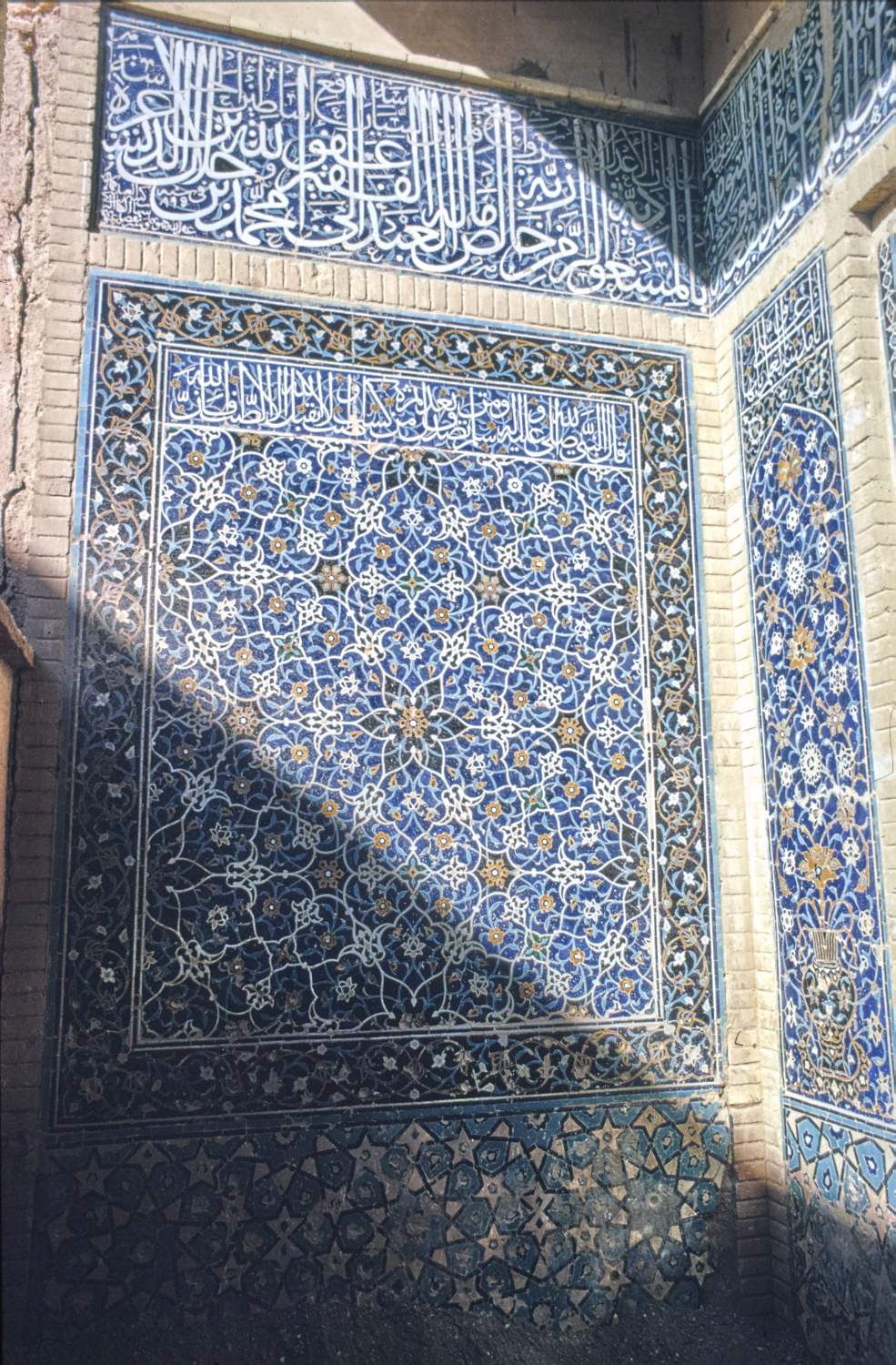 Khanaqah-i Abu Mas'ud - Detail of tile mosaic on left flank of pishtaq.