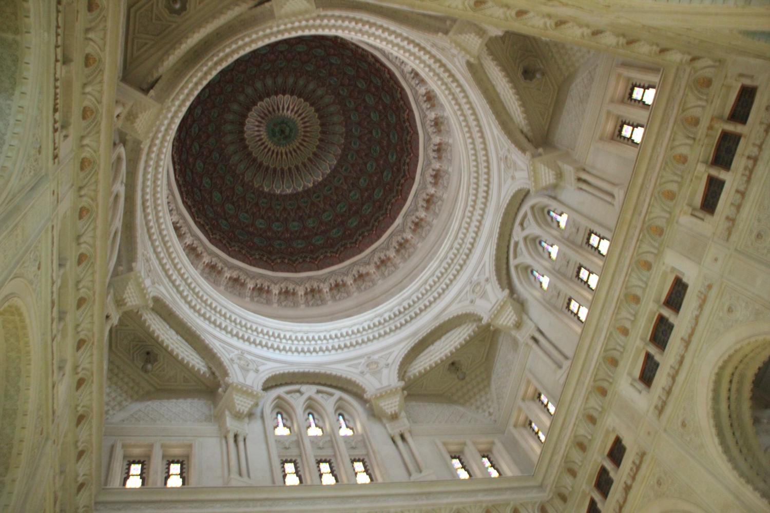 <p>The main prayer hall, the main dome</p>