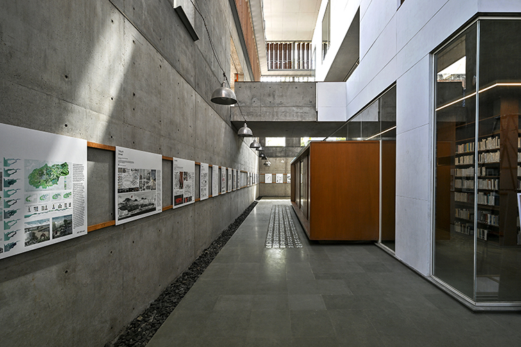 <p>View of the reading carrels protruding into the subterranean courtyard.</p>