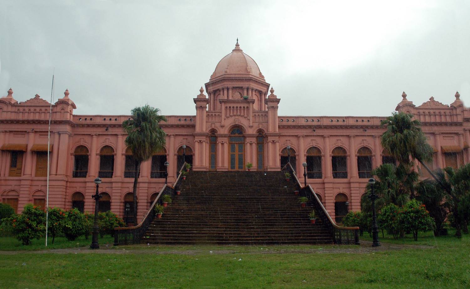 Exterior view of the Ahsan Manzil Museum, showing the palace façade and grand steps.