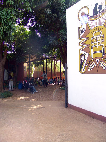 Neighbourhood Library - Entrance of library with the symbol made by Alphonse Traoré
