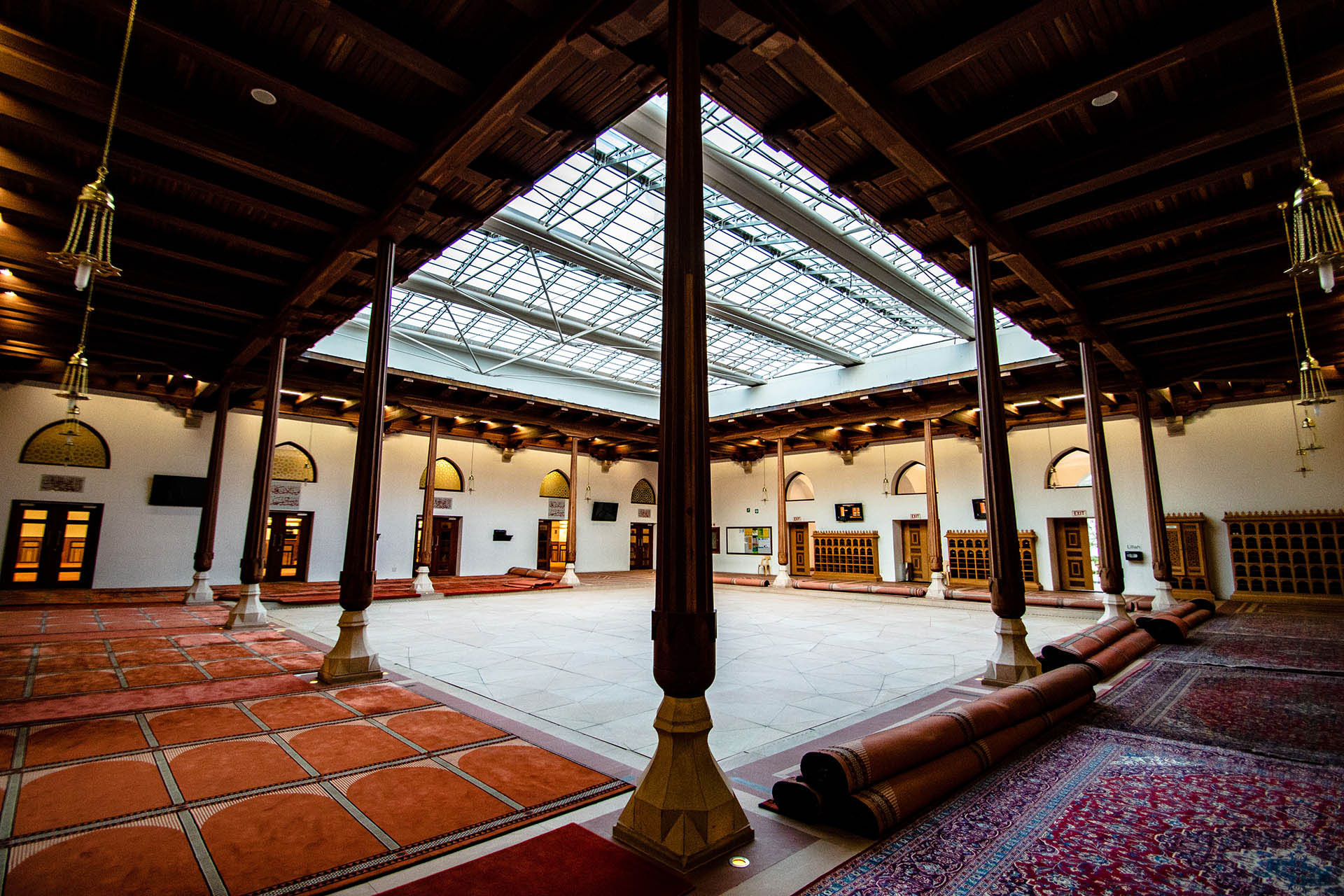 Houghton Congregational Mosque - <p>Courtyard</p>