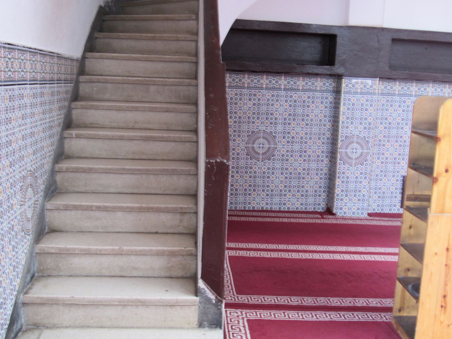 Mosquée El Mellah - Interior view, stairwell.