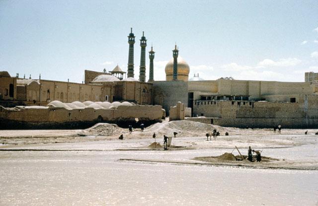 General view from north with the Qum river in foreground