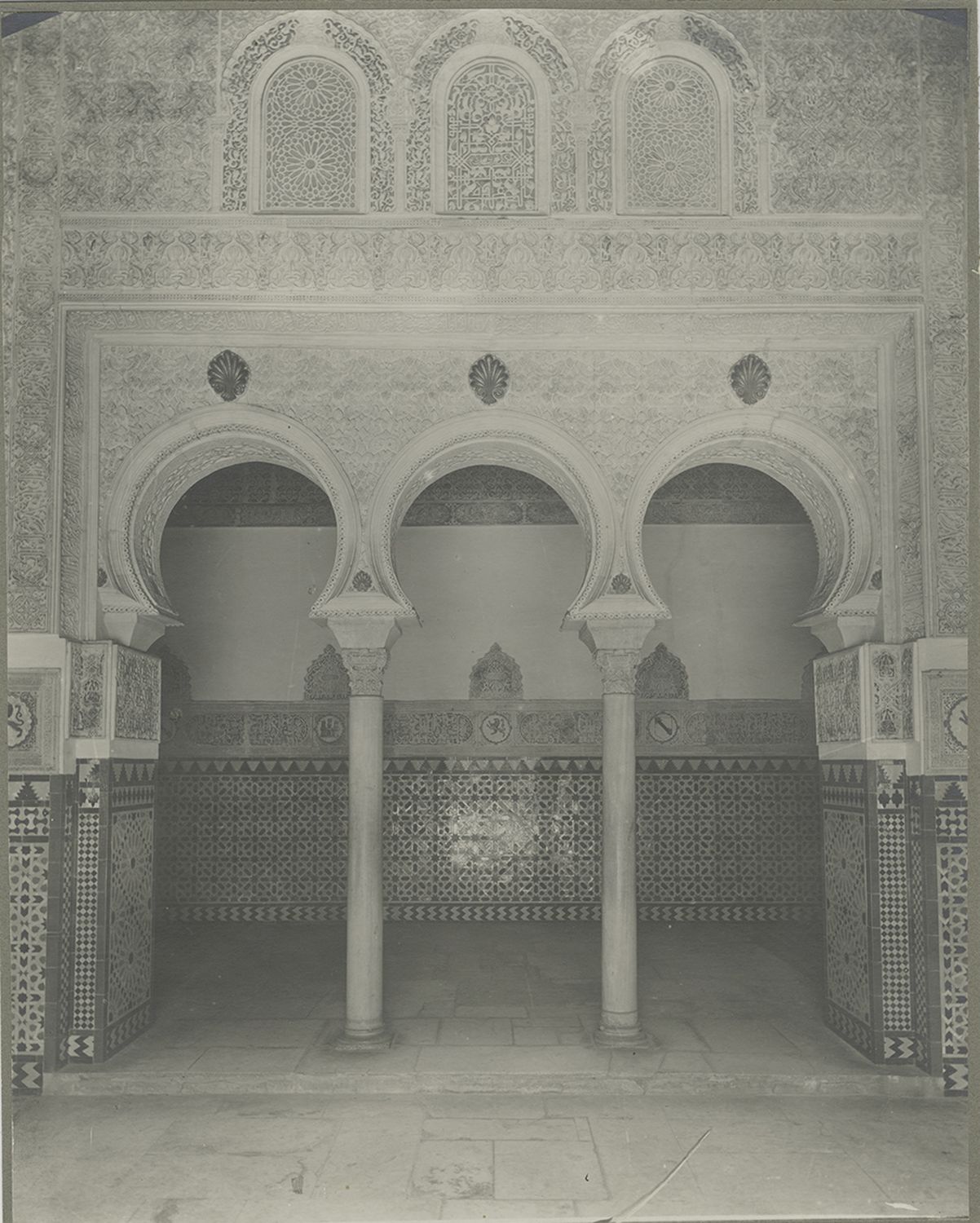 Dormitorio De Los Reyes Moros (Bedroom of the Moorish Kings).