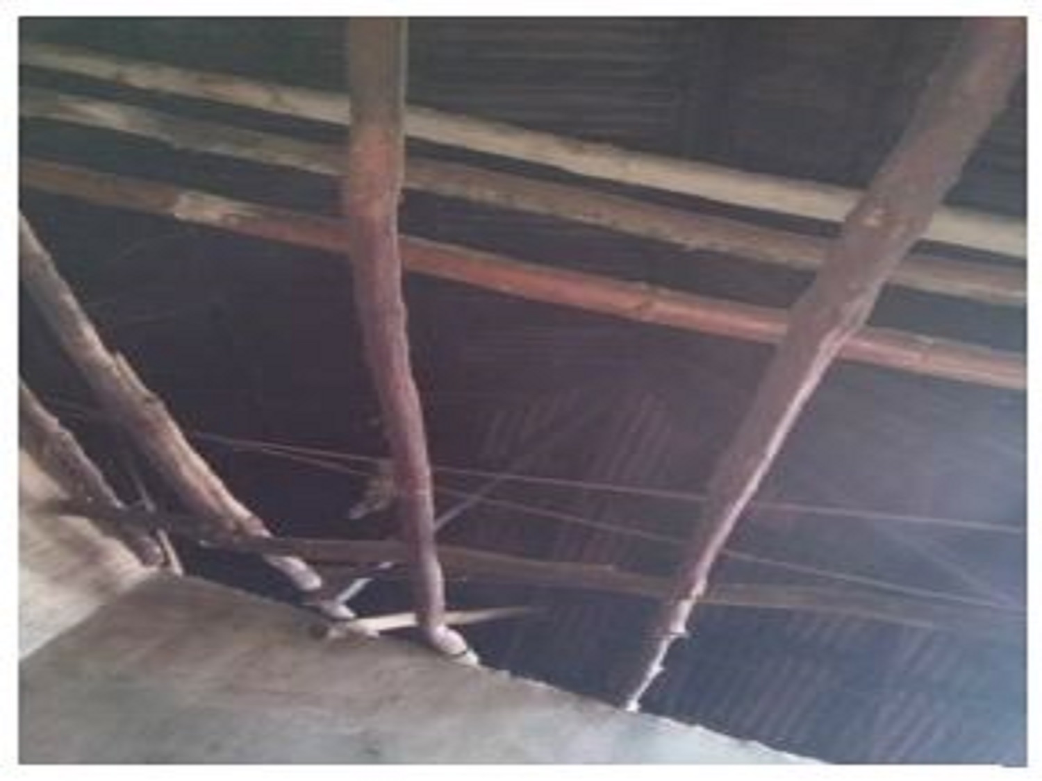 Awotiku Family House - Roof loft and storage space
