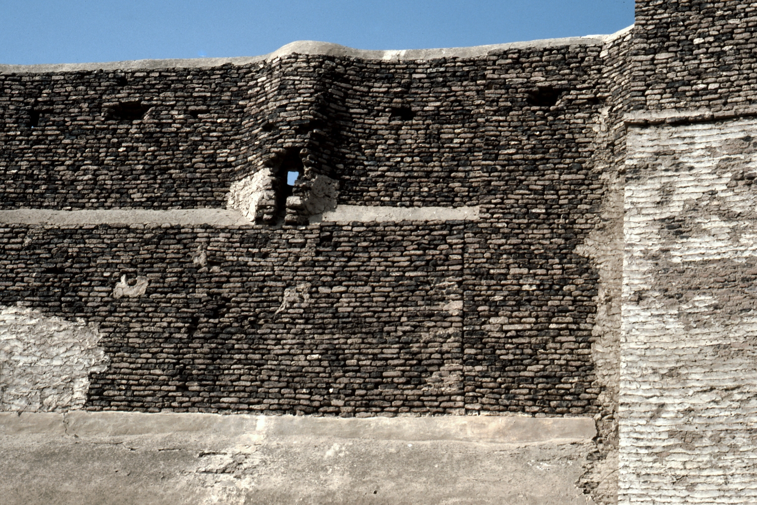 Zabid. Zabid. Exterior views. View of fortress walls.