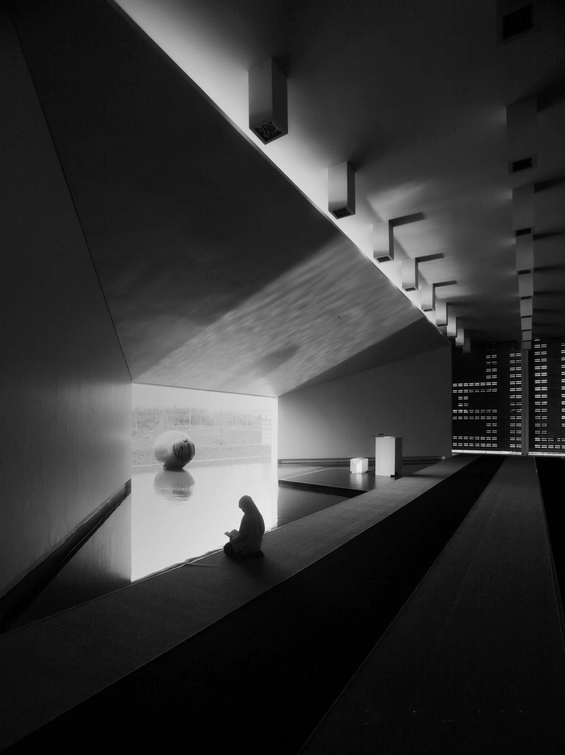 Black and white rendering of the prayer hall