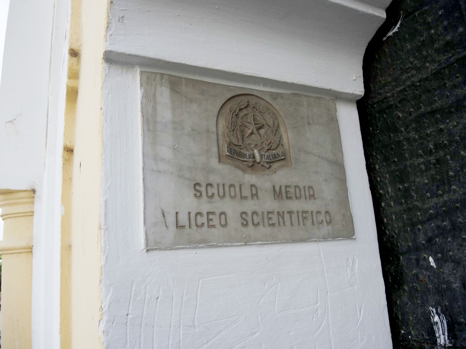 <p>Sign for the view of the Middle School Scientific School</p>