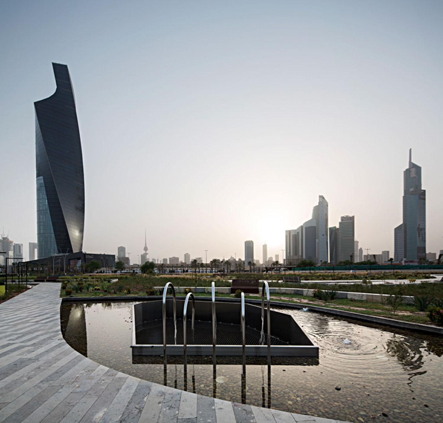 Al Shaheed Park - The old Park’s dominant elements, the fountain and amphitheatre, were replaced by a 12,000 m3 lake