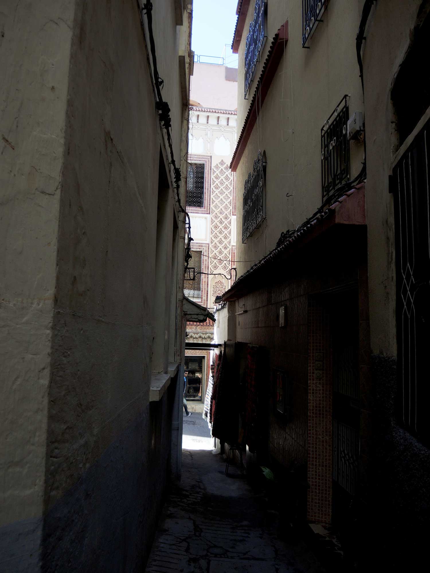 Zankat Siaghine - Northward view of an alley toward rue Saighine