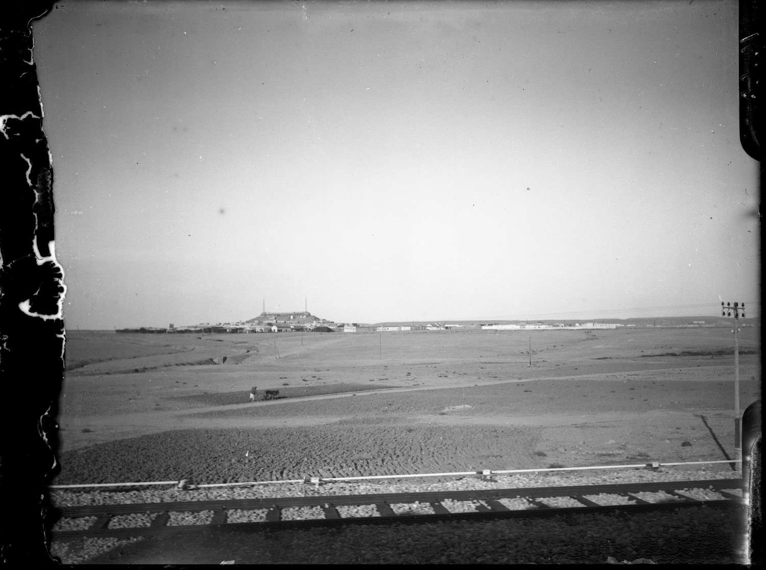 View passing la Colline du Za (Taourirt, outside Oujda), by train.