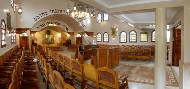 Anfa Synagogue - Prayer room : ground floor